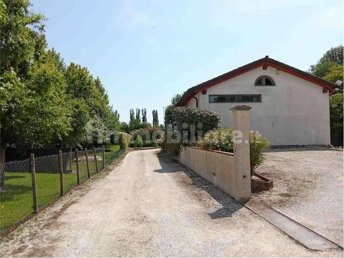 Casa indipendente in asta a Roncade