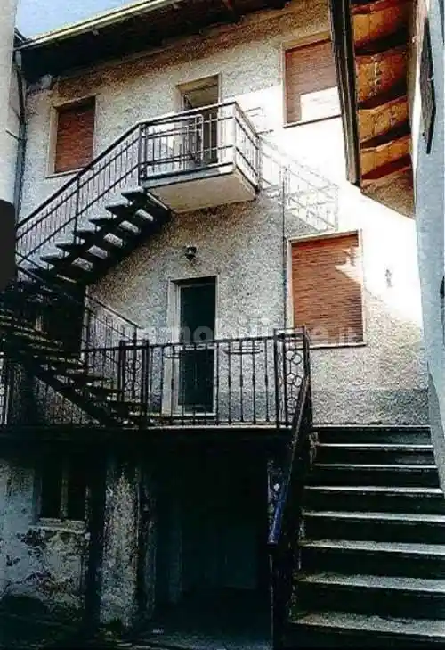 Appartamento in vendita a Cortenova