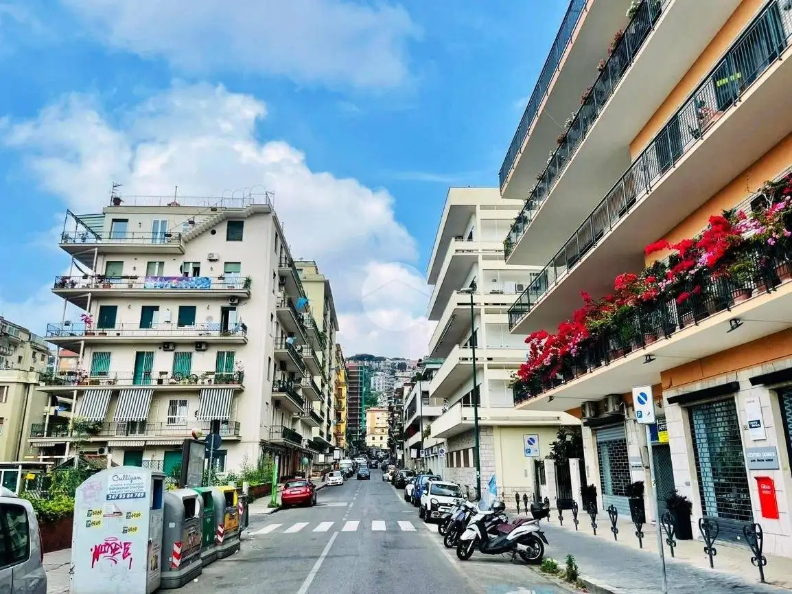 Appartamento in affitto a Napoli