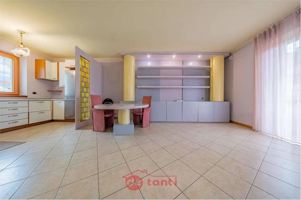 Trilocale via Mario Del Grosso, Centro, Chiavenna - foto 5