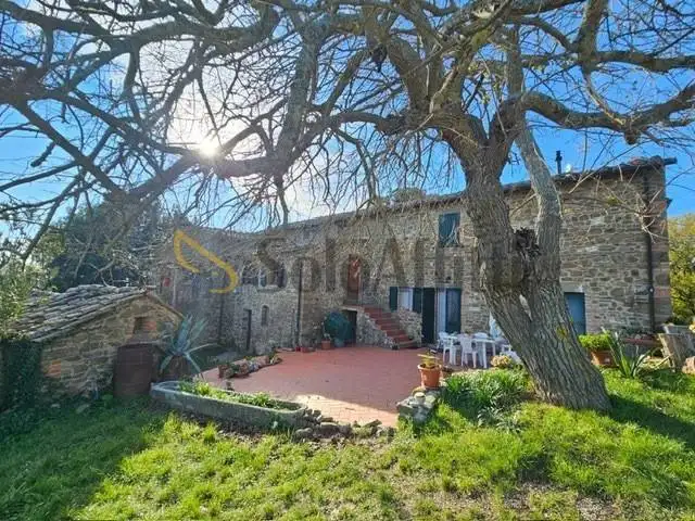 Appartamento in affitto a Bucine