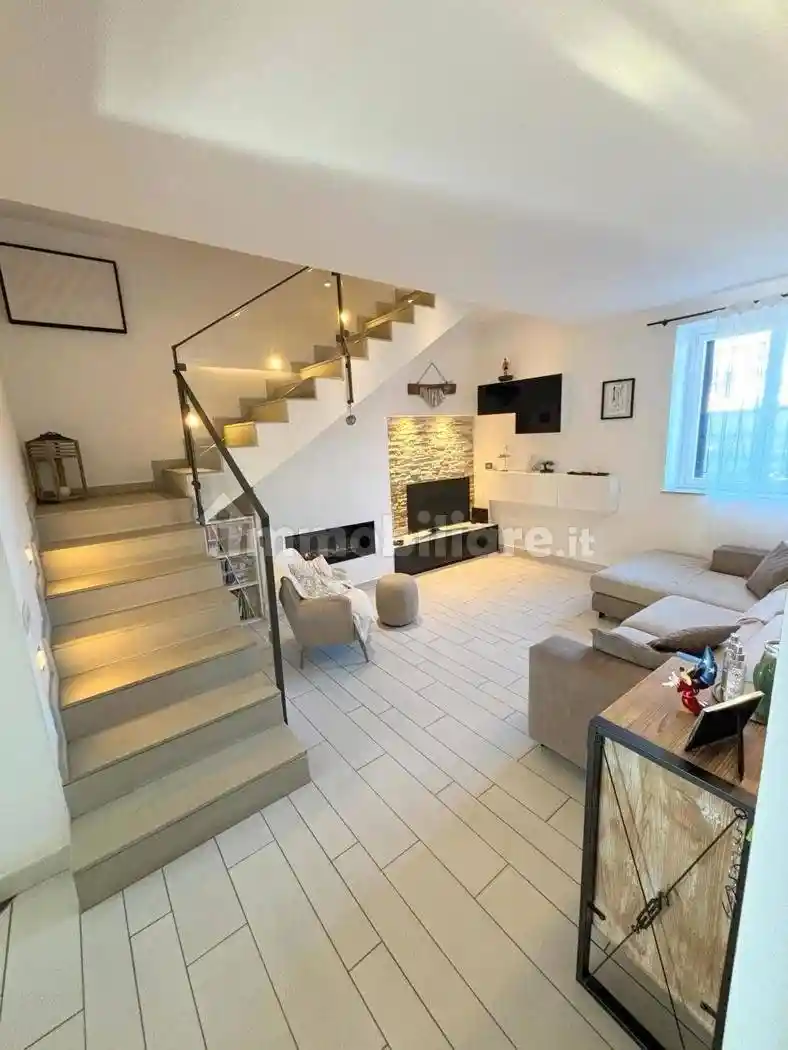 Terratetto unifamiliare 160 m², ottimo stato, Casorezzo - foto 4