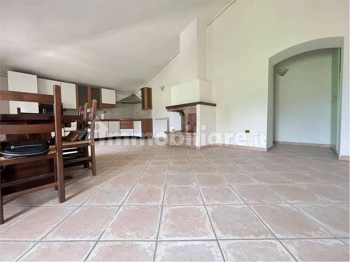 Appartamento in vendita a Trevi