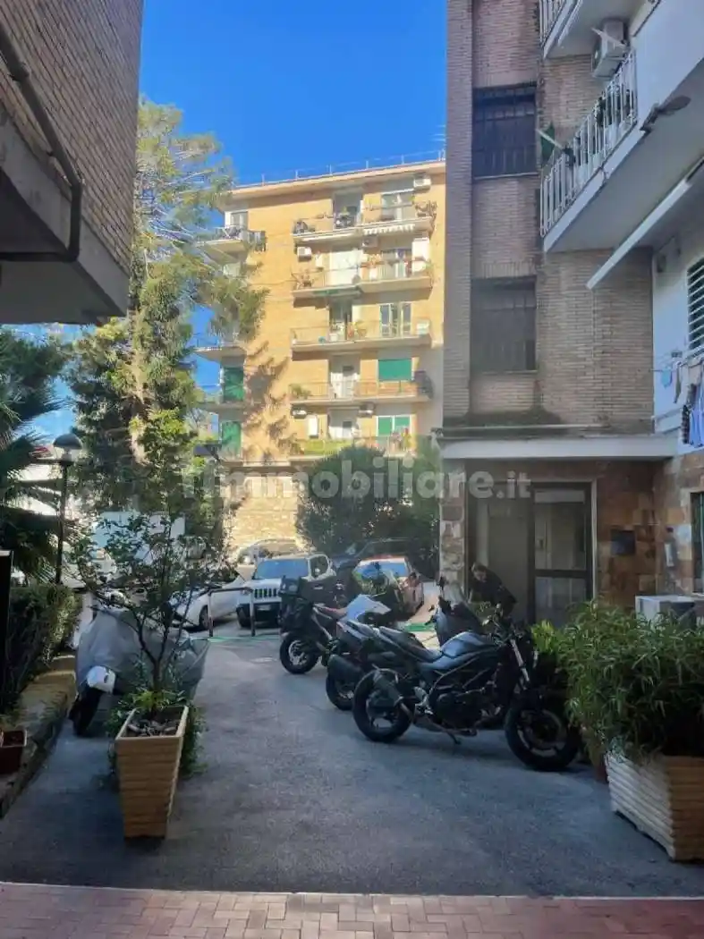 Trilocale via MICHELANGELO DA CARAVAGGIO, Fuorigrotta, Napoli - foto 4