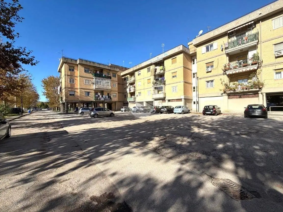 Appartamento in vendita a Pozzuoli