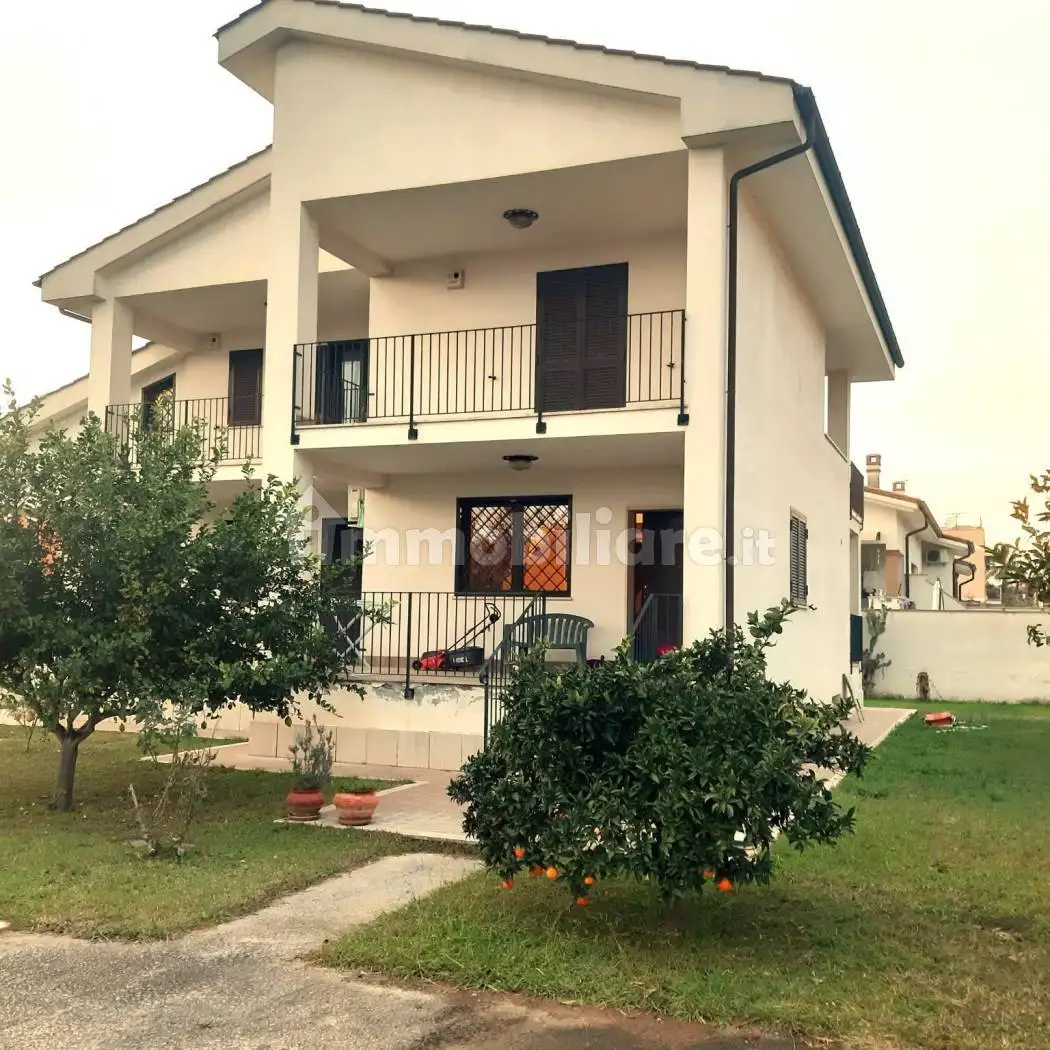 Villa unifamiliare in vendita a Roma
