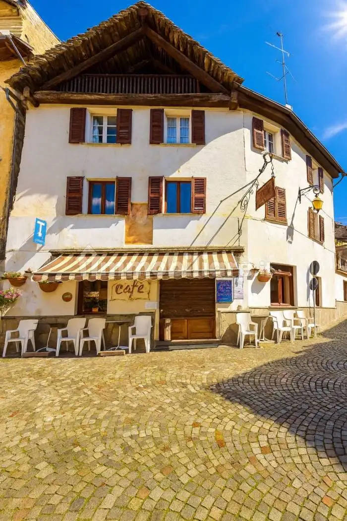 Casa indipendente in vendita a Craveggia