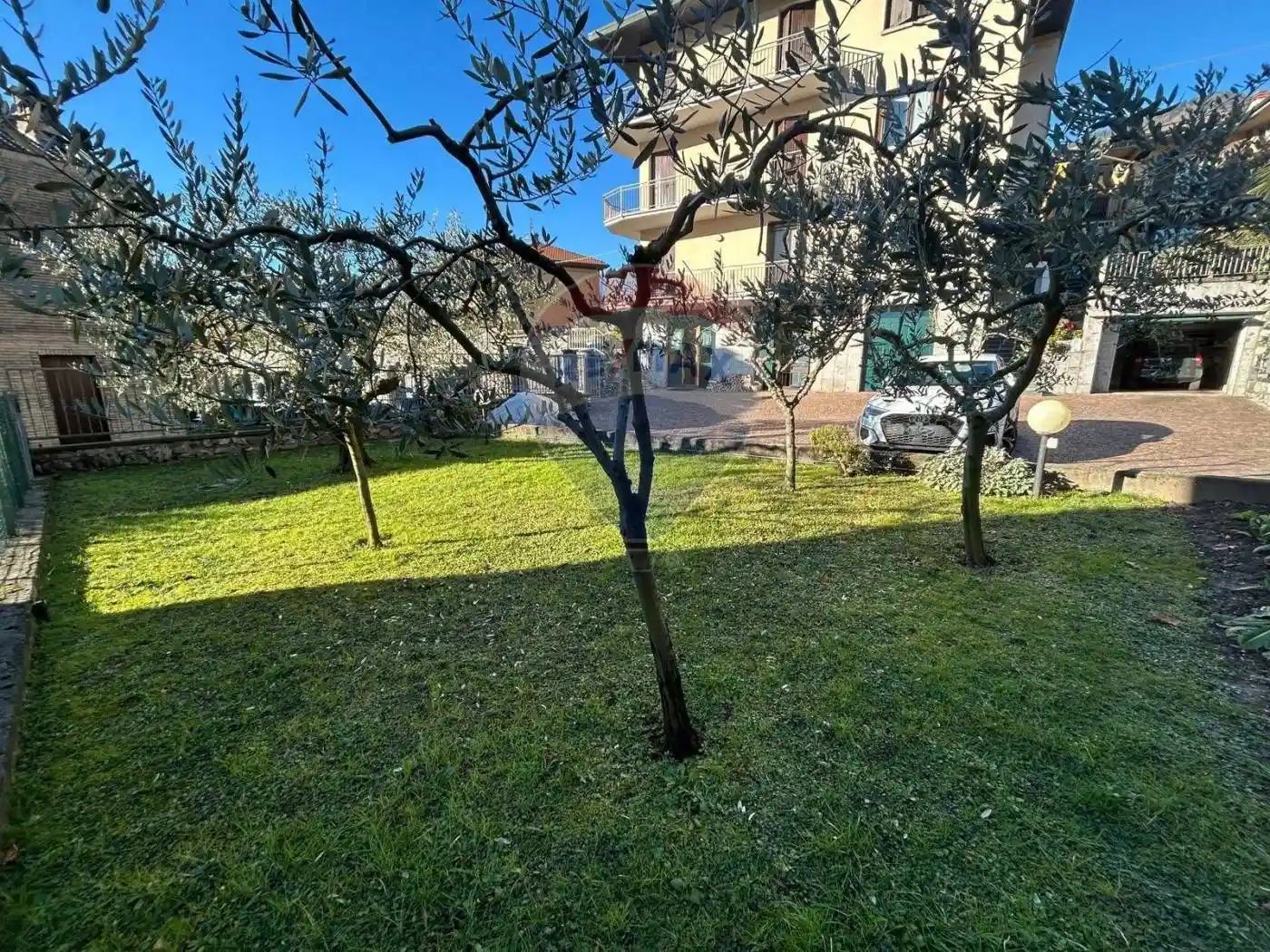 Trilocale ottimo stato, secondo piano, Centro, Costa Volpino - foto 4