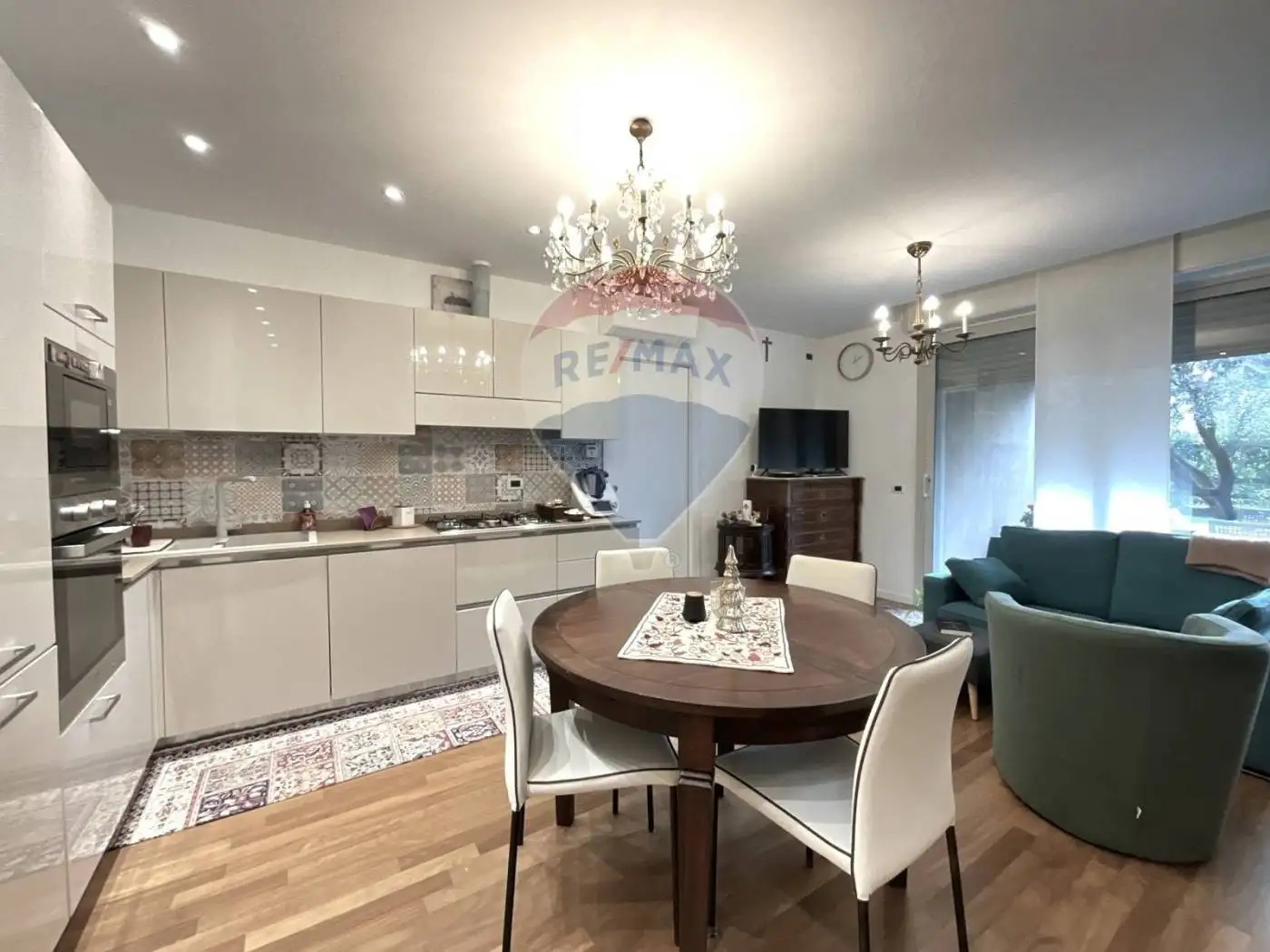 Trilocale via Ferrari 4, Centro, Arese - foto 2