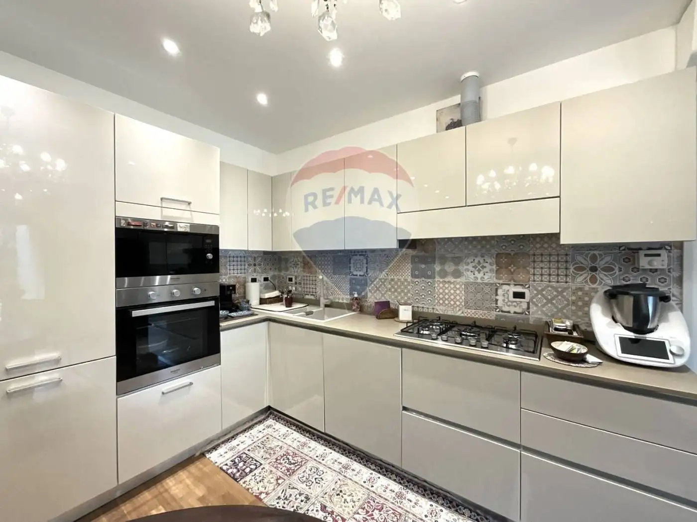 Trilocale via Ferrari 4, Centro, Arese - foto 3