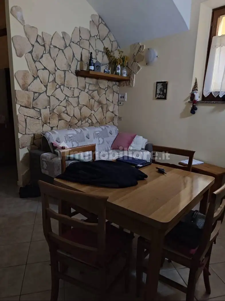 Bilocale piazza 4 Novembre, Centro, Cuvio - foto 2