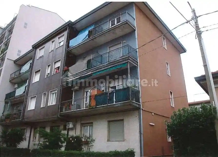 Appartamento in vendita a Limbiate