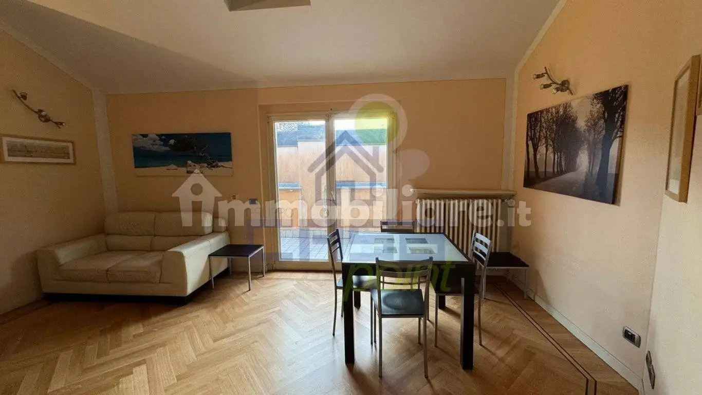 Appartamento in affitto a Codogno