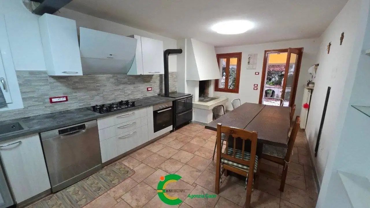 Villetta a schiera in vendita a Cavaso del Tomba