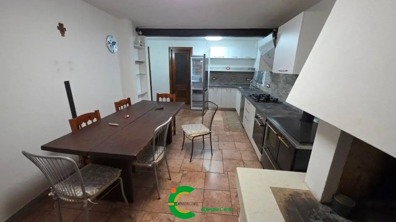 Villa a schiera 5 locali, buono stato, Caniezza, Cavaso del Tomba - foto 3