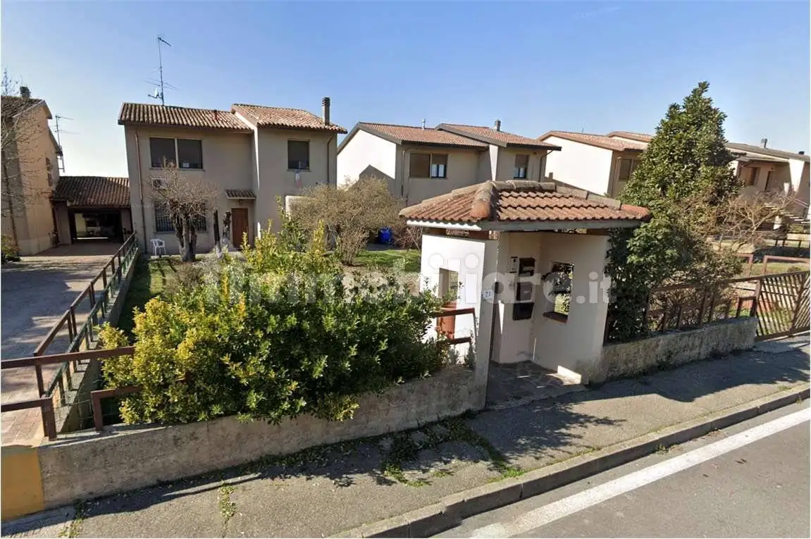 Villa in asta a Stagno Lombardo