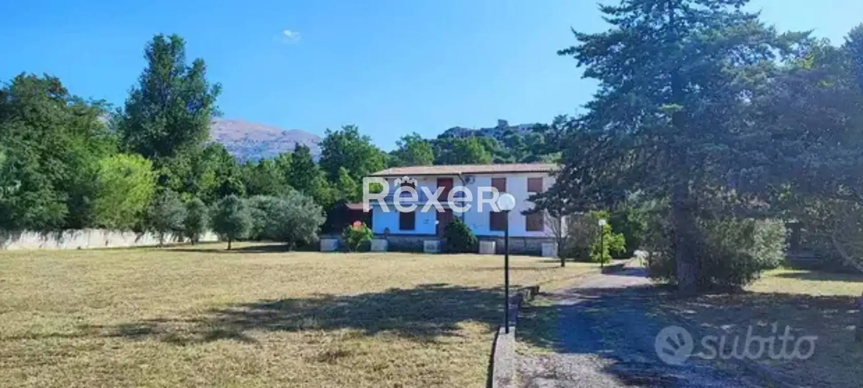 Casa indipendente in vendita a San Vittore del Lazio