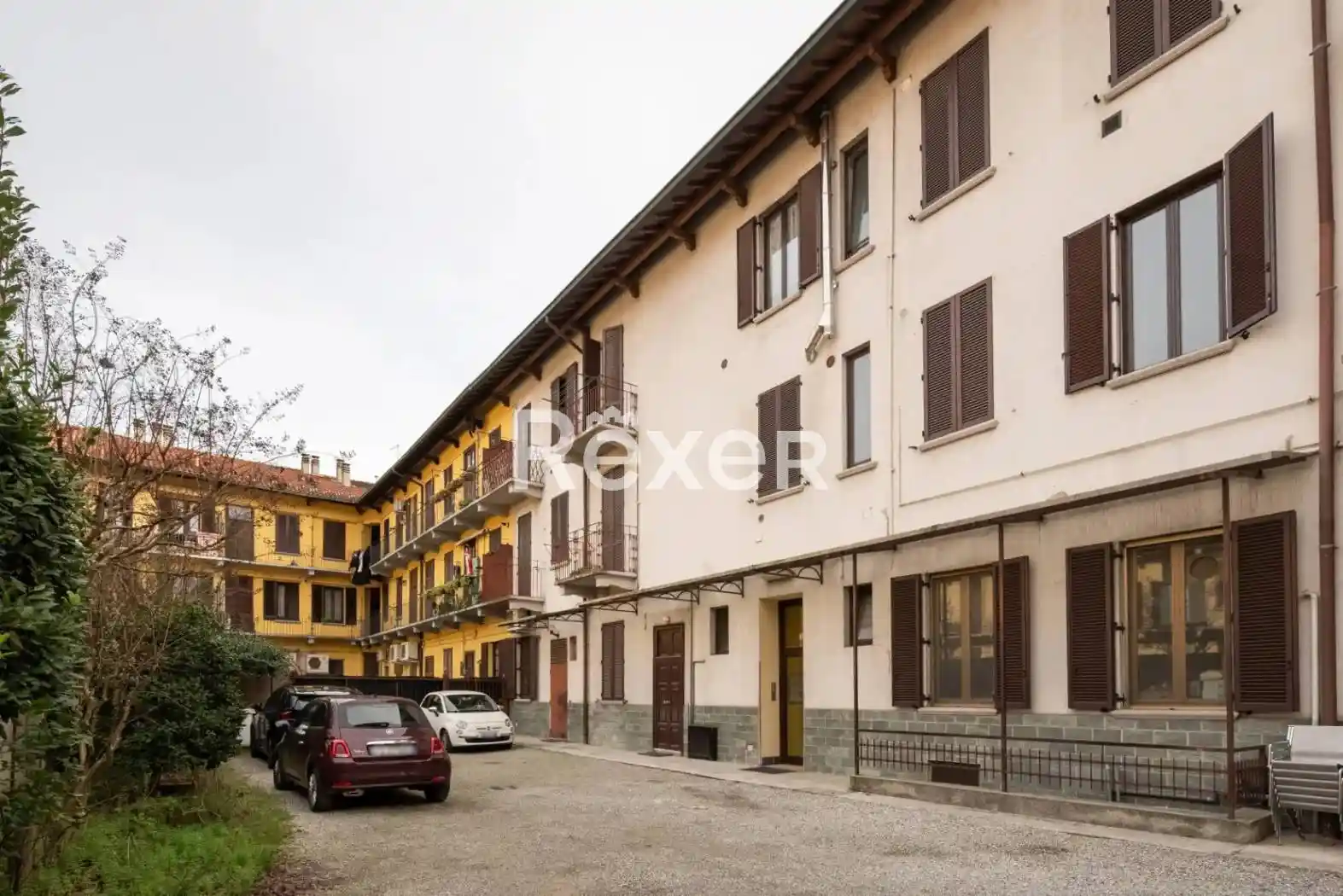 Palazzo - Edificio in vendita a Senago