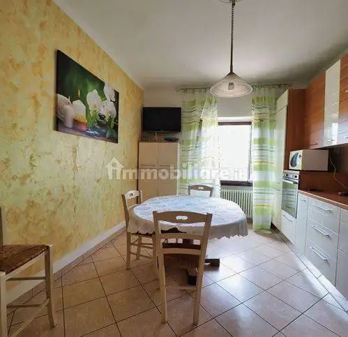 Appartamento in vendita a Laterina Pergine Valdarno