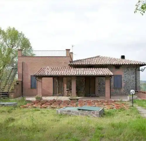 Rustico - Casale in vendita a Montefiascone