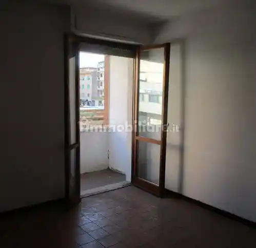 Trilocale via Vittorio Veneto, Centro, Pontedera - foto 2