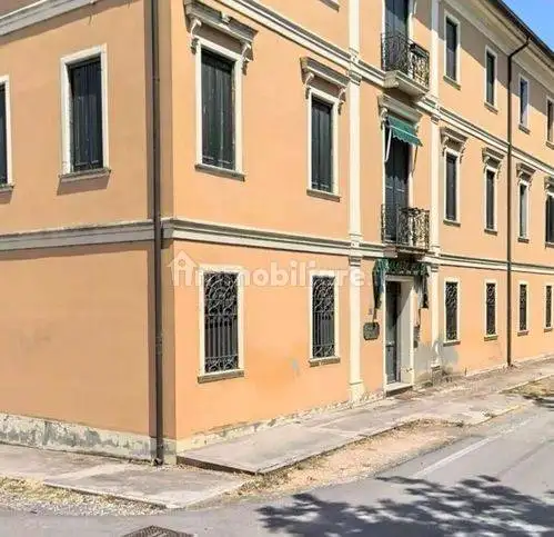 Appartamento in vendita a Castelguglielmo