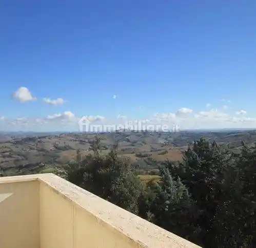 Quadrilocale viale Della Libertà 23, Centro, Cupramontana - foto 2