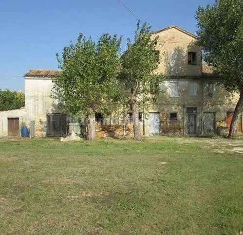 Rustico - Casale in vendita a Jesi