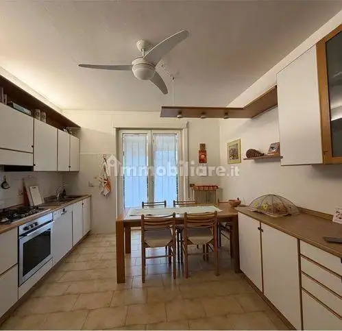 Villa a schiera 5 locali, buono stato, Carrè - foto 5