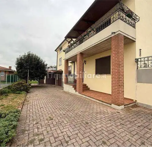 Villa in vendita a Piovene Rocchette