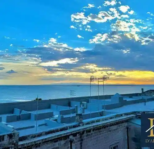 Palazzo - Edificio in vendita a Taranto