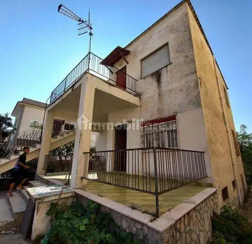 Villa in vendita a Mondragone