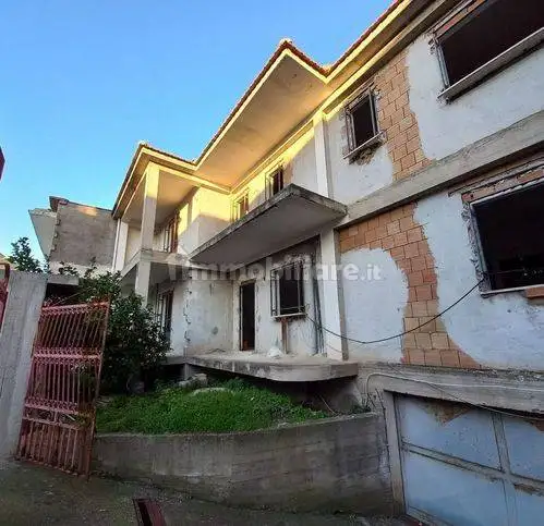 Villa in vendita a Mondragone