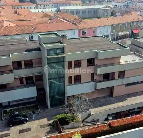 Palazzo - Edificio in vendita a Cesano Maderno