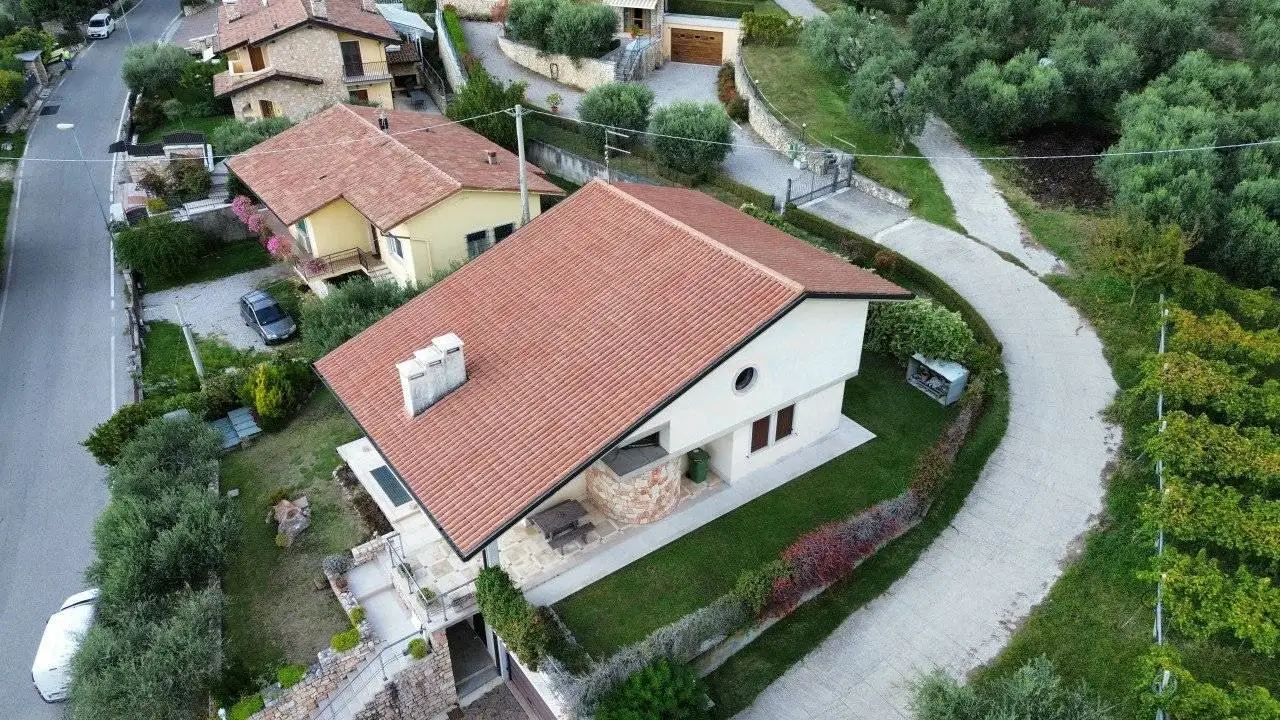 Casa indipendente in vendita a Verona