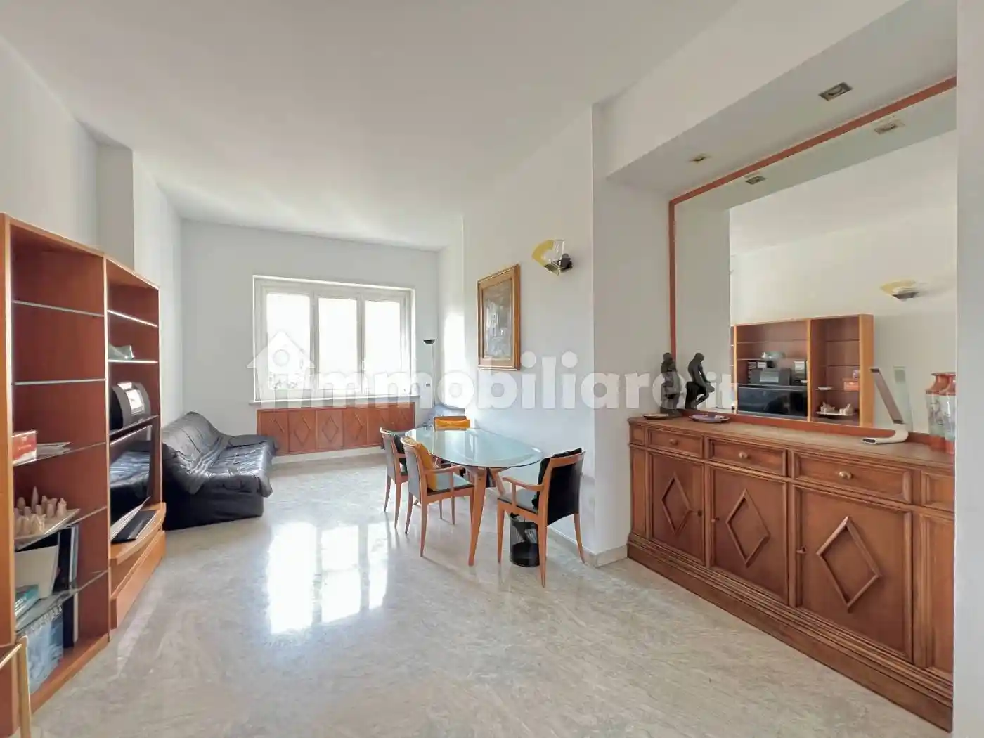 Trilocale viale Vittorio Veneto, Porta Venezia, Milano - foto 2