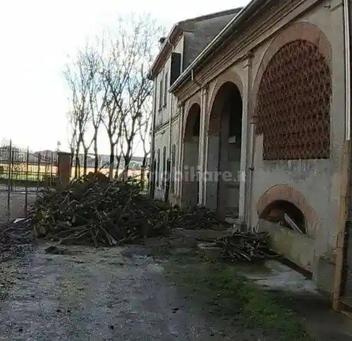 Rustico - Casale in vendita a Suzzara