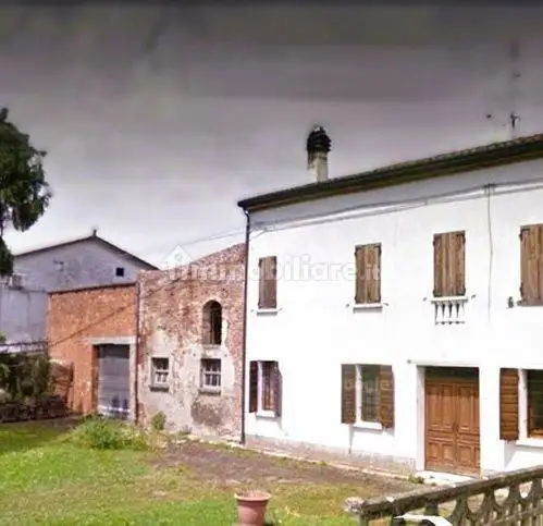 Villa in vendita a Luzzara