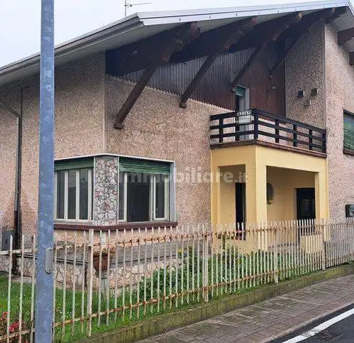 Villa in vendita a Moglia