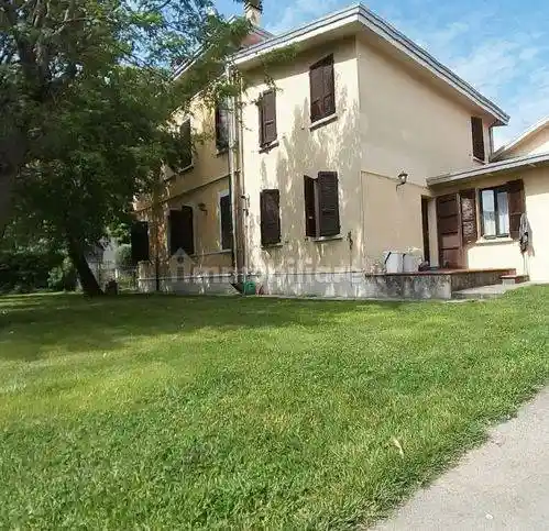 Villa in vendita a Suzzara