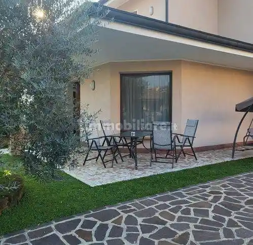 Casa indipendente in vendita a Suzzara