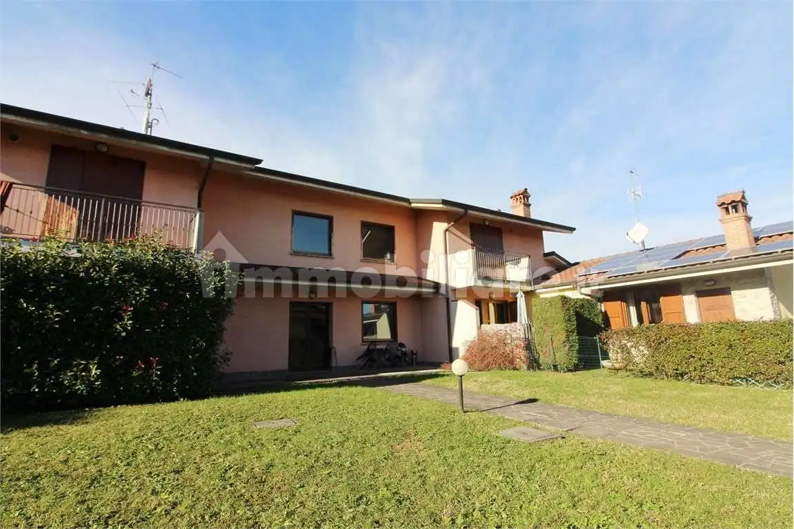 Appartamento in vendita a Bonate Sopra