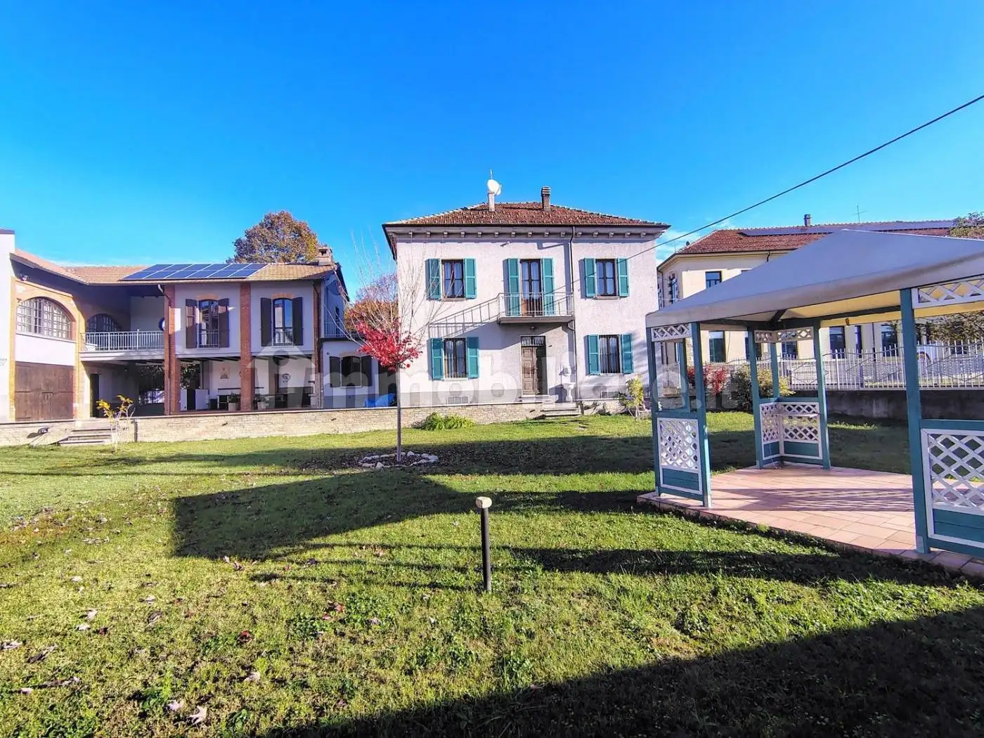 Villa in vendita a Volpedo