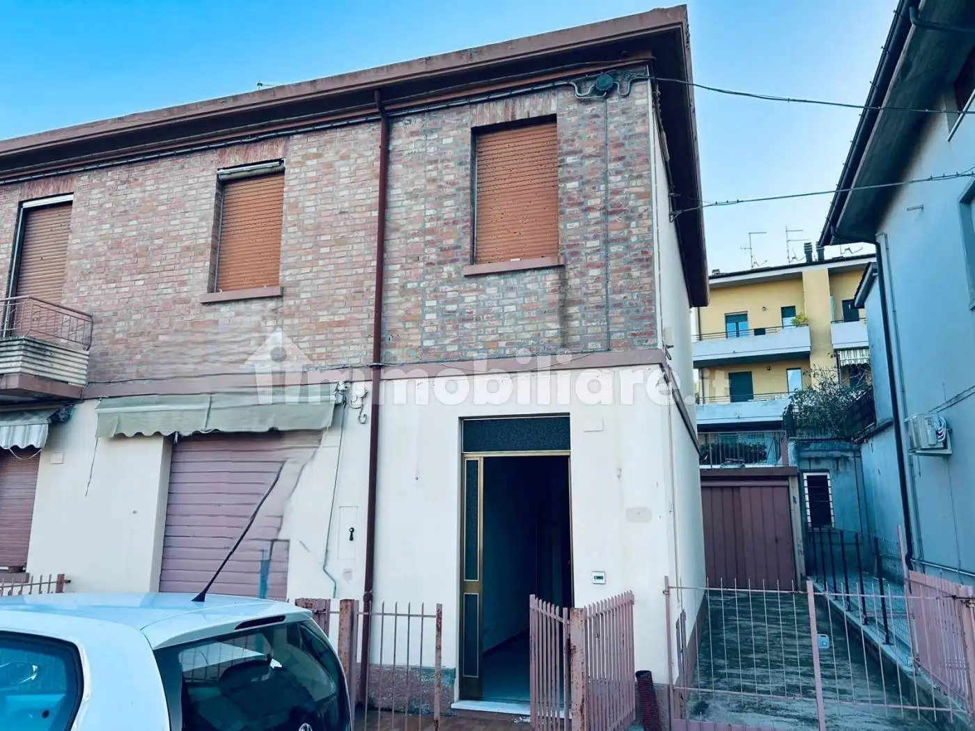 Casa indipendente in vendita a Pesaro