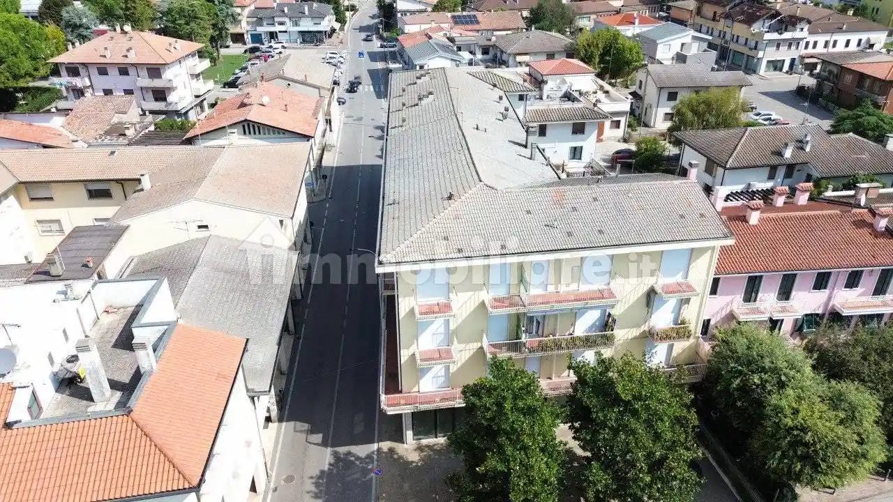 Palazzo - Edificio in vendita a Solesino
