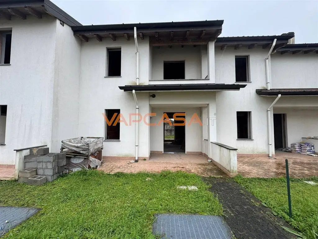 Villa a schiera via Spirano, Brignano Gera d'Adda - foto 2