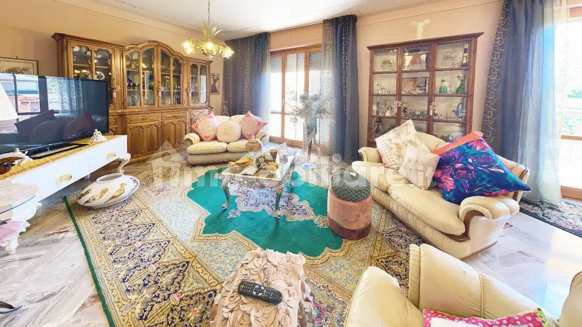 Appartamento in vendita a Cascina