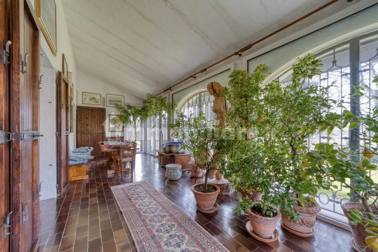 Villa in vendita a Arquà Petrarca