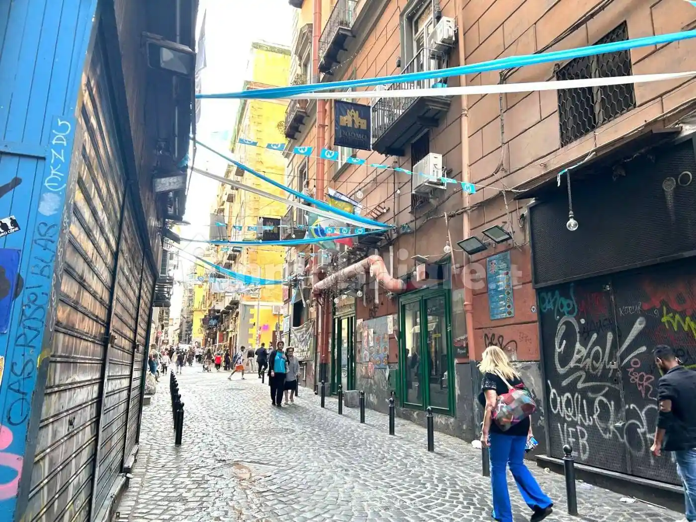 Quadrilocale via dei Tribunali 133, Tribunali, Napoli - foto 2