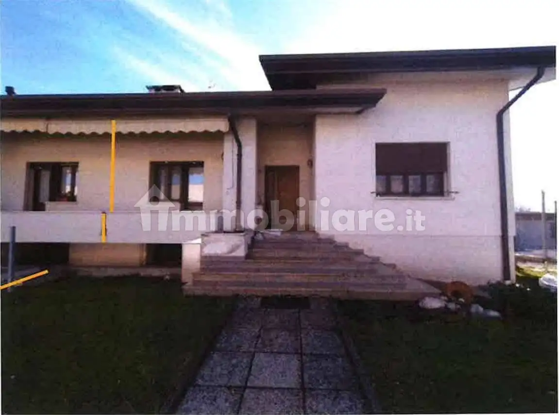 Villetta a schiera in asta a Codognè